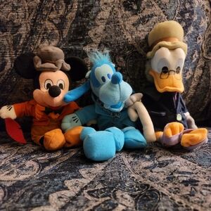 Vintage Disney MICKEY’S CHRISTMAS CAROL Stuffed Animal Set
